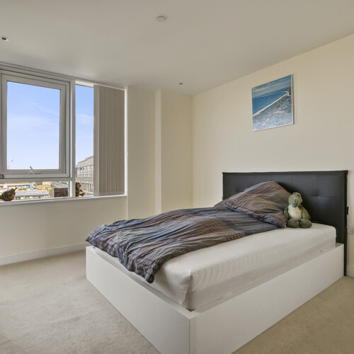 Sopwith Way, London, SW11