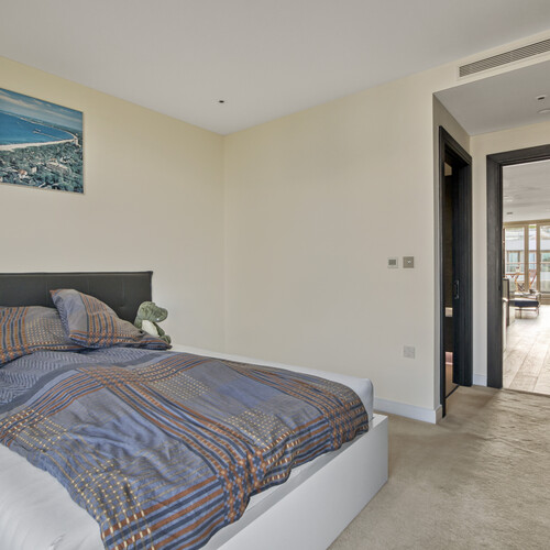 Sopwith Way, London, SW11