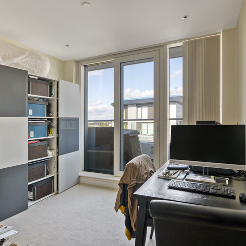 Sopwith Way, London, SW11