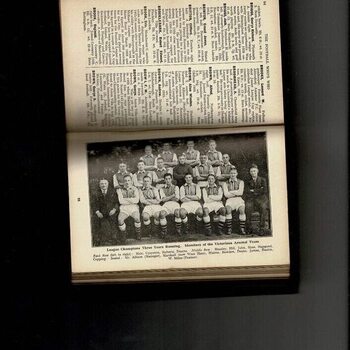 The football Who's Who by Frank Johnstone (hardback book) 1935