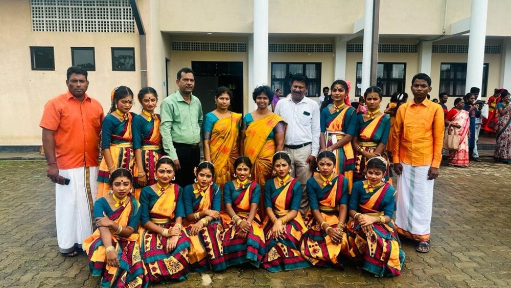 தேசிய மட்டத்திலான நடனப் போட்டியில் வட்டுக்கோட்டை இந்து கல்லூரி முதலிடம் 