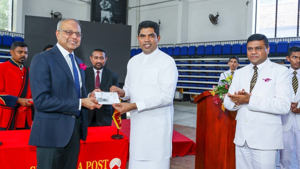 நினைவு முத்திரை வெளியிடப்பட்டது