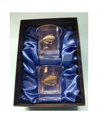 Whisky glasses with fishing fly embellishment