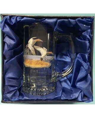 American Stein glass with Canvas back duck image