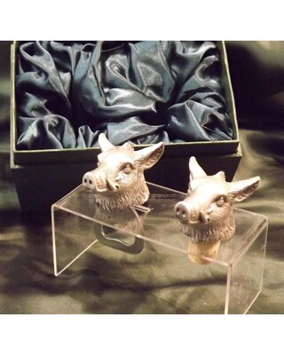 Beautiful white metal and nickel plated Boar head bottle combo set.
