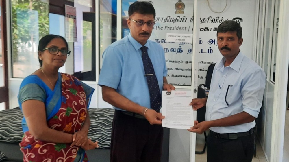 பொதுமன்னிப்பின் கீழ் விடுவியுங்கள்