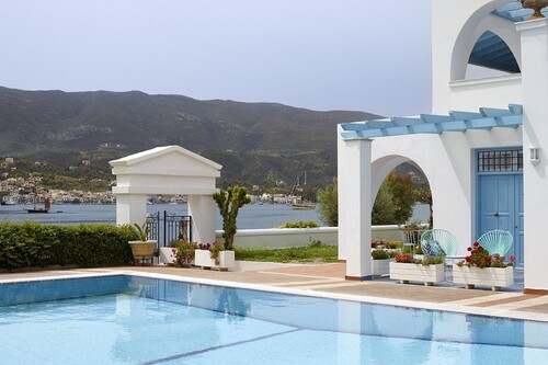 Nikki's Village - Poros 