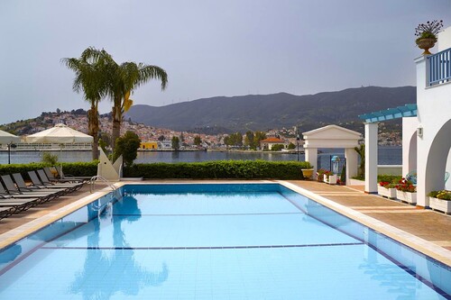 Nikki's Village - Poros 