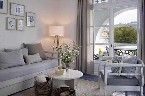 Nikki's Village - Poros 