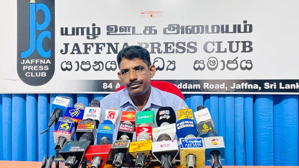 கனவுகளை சுமந்த மக்களுக்காக எமது மண்ணில் நிரந்தர ஒளியையும் ஏற்றவேண்டும்