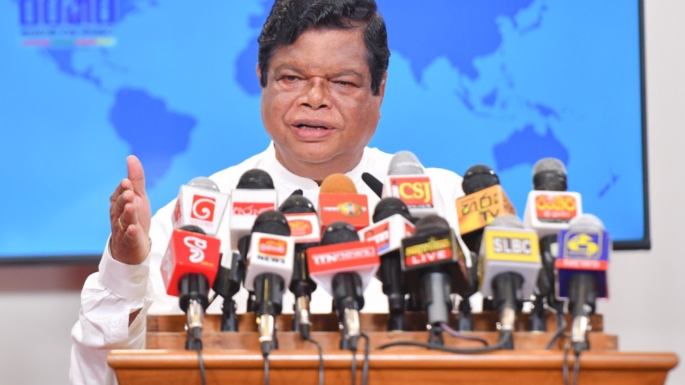 கிராமிய வீதிகளைப் புனரமைக்கும் பணிகள் அடுத்த வாரம் முதல் ஆரம்பிக்கப்படும்