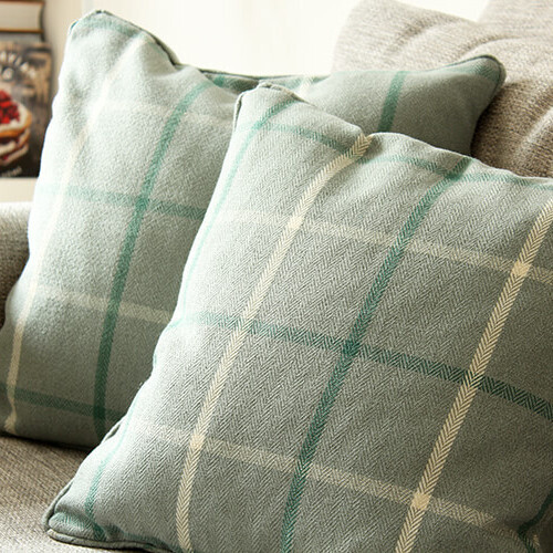 PIPED CUSHION MAKING