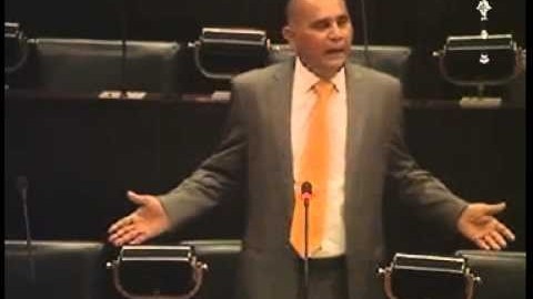 இனப் பிரச்சினைக்கு நாமே தீர்வு காண வேண்டும்