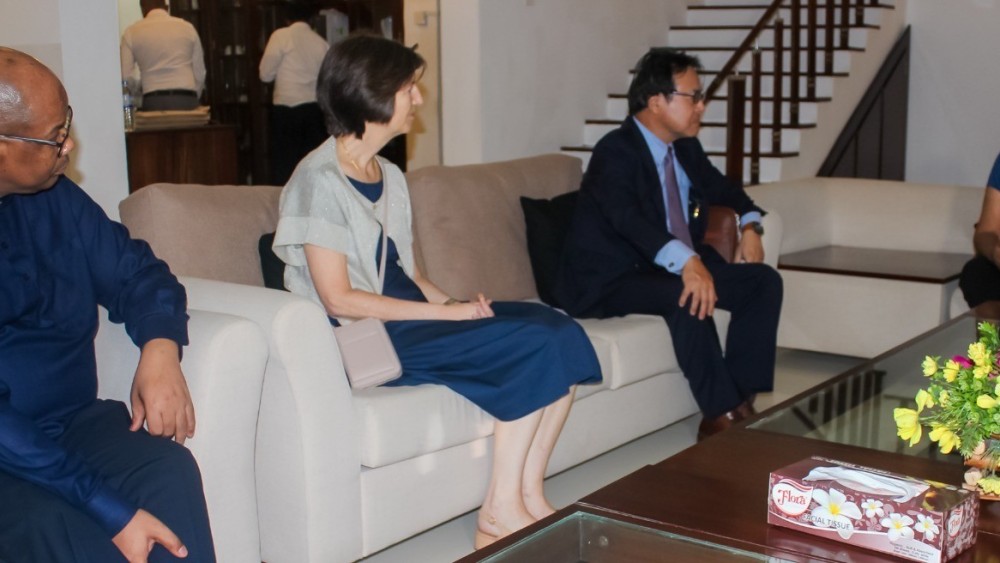 தூதுவர்களும், உயர்ஸ்தானிகரும் வடக்கு ஆளுநரை சந்தித்தனர்