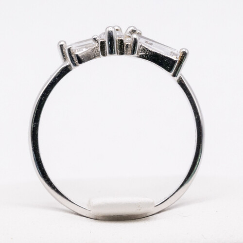 Flower Design Silver Ring with Baguette Cut Zirconia Gem Stones