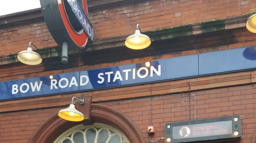 அவசர ஒலியுடன் புகையிரத நிலையத்திலிருந்த பயணிகள் அகற்றப்பட்டனர்