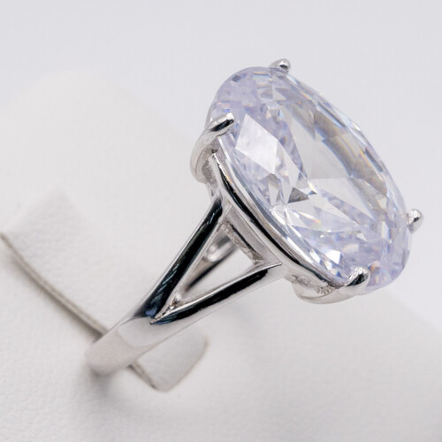 Solitaire zirconia stone set on Rhodium plated 925 sterling silver ring