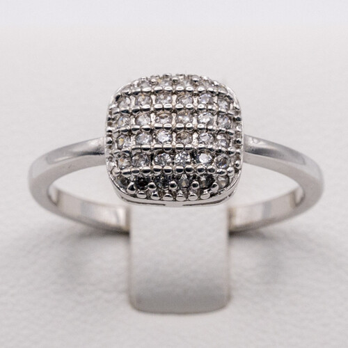 Multi paved Zirconia stones set on 925 sterling silver ring