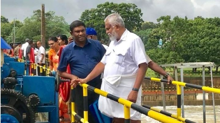 இரணைமடு குளத்தை பார்வையிட்ட அமைச்சர் டக்ளஸ்