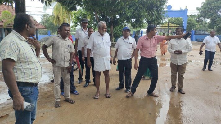 வெள்ள பாதிப்புக்குள்ளான மக்களுக்கு புதிய வீட்டுத் திட்டத்துடன் காணிகள்