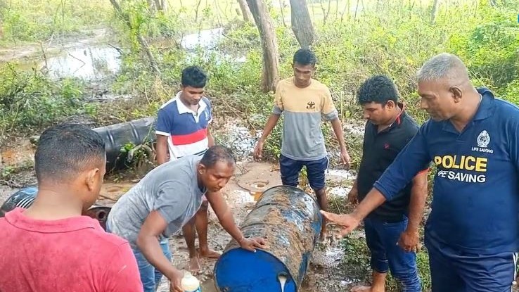புதுக்குடியிருப்பில் கசிப்பு வேட்டை