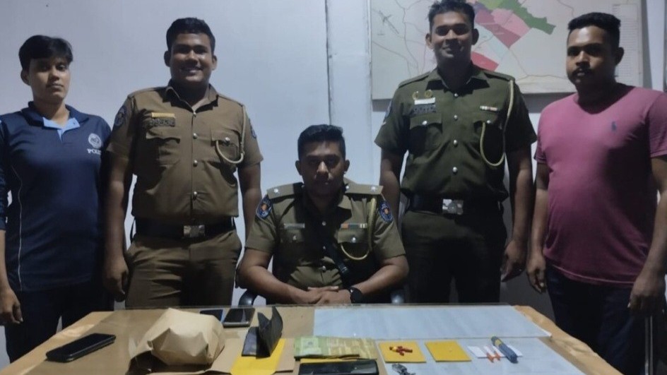 மோப்பநாயின் உதவியுடன் போதைப்பொருட்களுடன் இருவர் கைது