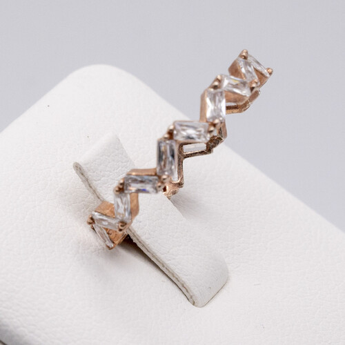 Zirconia Stone on Rose Gold Plated 925 Sterling Silver Ring