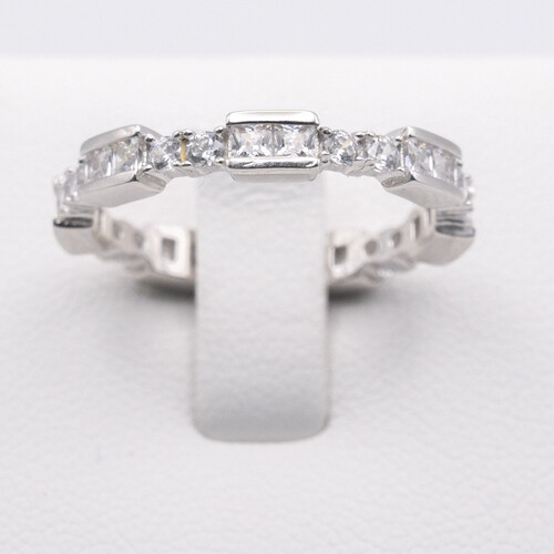 Zirconia Stone on Rhodium Plated 925 Sterling Silver Ring