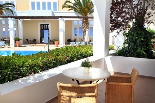Nissia Traditional Residences – Spetses