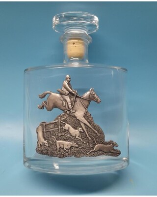 Drag Hunting 2D Relief Decanter