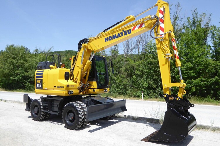 Rental - Excavators