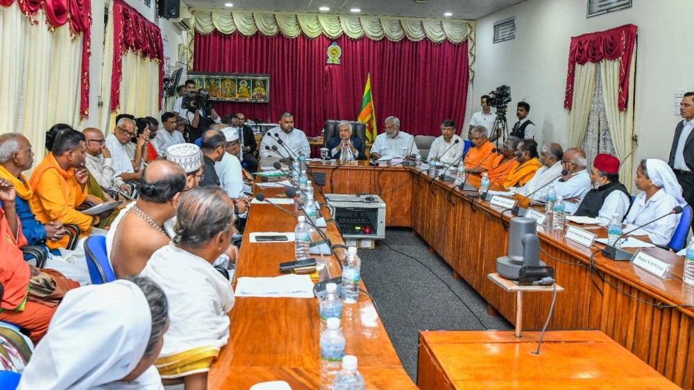 பொருளாதார வளர்ச்சிக்கு மத நல்லிணக்கம் மிகவும் முக்கியமானது