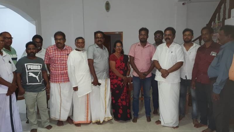 தமிழரசு தலைமை போட்டி  சிறீதரன் எம். பிக்கு யோகேஸ்வரன் ஆதரவு