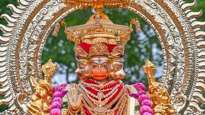 பஞ்சரக ஆஞ்சநேயரின் இரதோற்சவம்