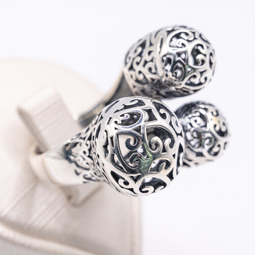 925 sterling silver ring with a unique rustic design