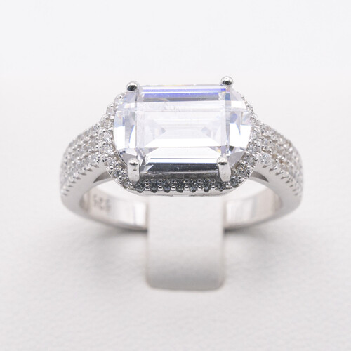 Vintage Style Zirconia Set on Silver and Rhodium