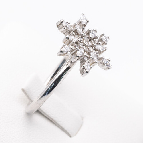 Snow Flake Design Silver Ring with Zirconia Gem Stones