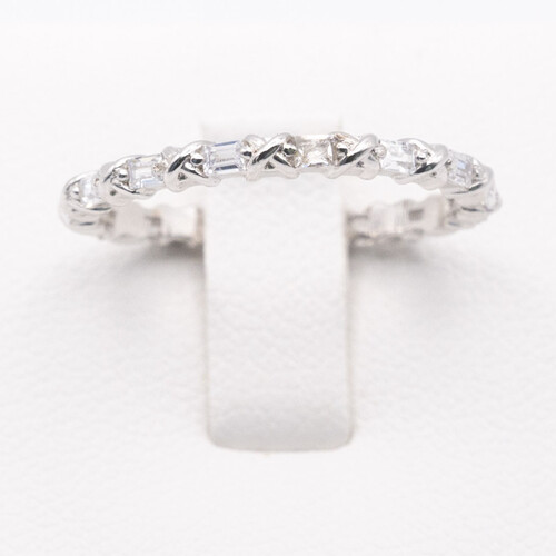 Full eternity style 925 sterling silver ring