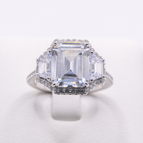 925 Sterling Silver Ring Plated in Rhodium