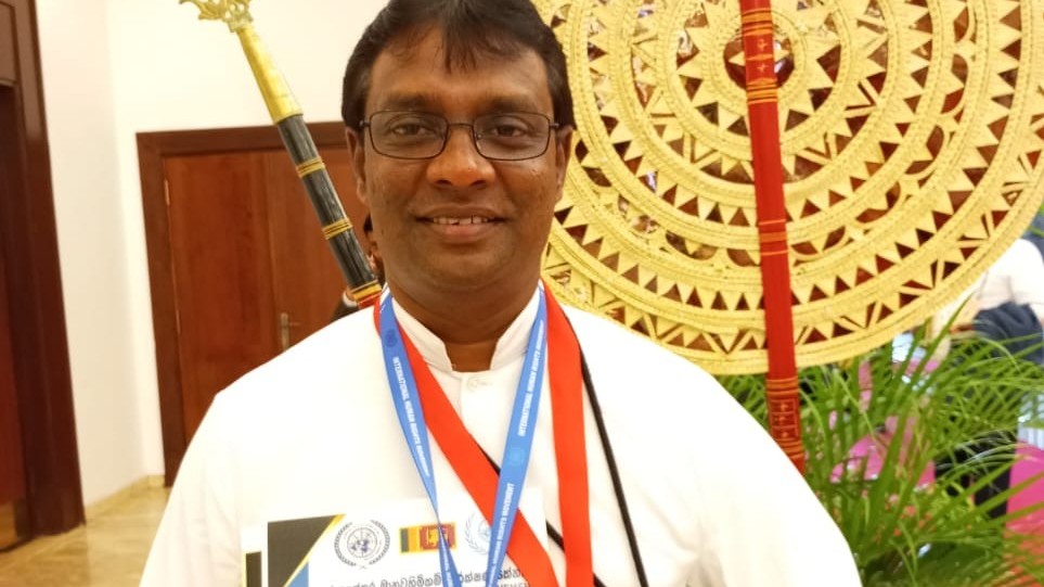 அருட்தந்தை றமேஸ் அடிகளாருக்கு இலங்கை அரசின் உயர் நிலை விருது 