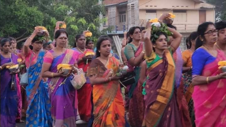 இணுவையூர் கந்தசாமி ஆலயத்தில் பால்குட பவனி