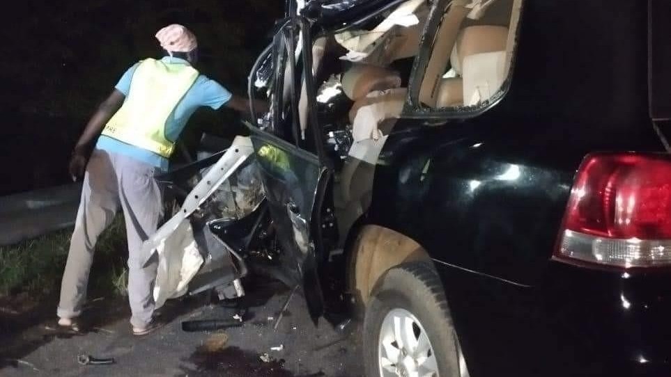 கொடூர விபத்தில் இராஜாங்க அமைச்சர் நிஷாந்தவும் அவரின் மெய்ப்பாதுகாவலரும் பலி