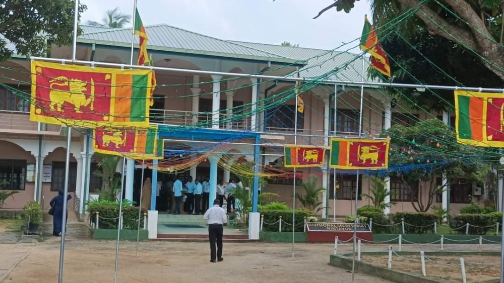 சுதந்திர இரவுகள்