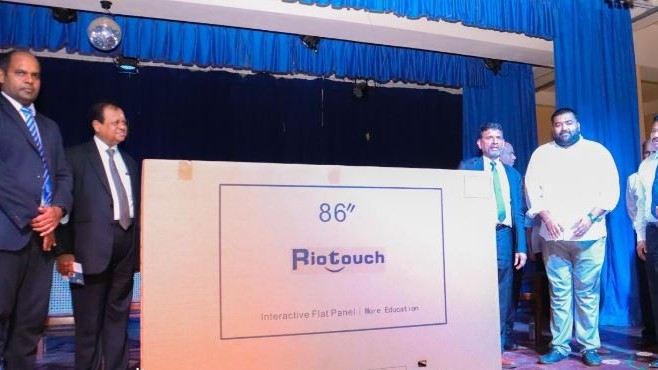 டிஜிற்றல் மயமாக்கப்படும் பாடசாலைகள் 