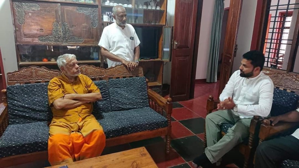 ஹசன் அலியை சந்தித்து கலந்துரையாடிய முஷாரப் MP