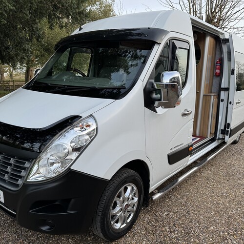 2015 Renault Master LM35 Business Camper Van 2 Berth