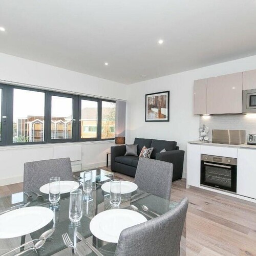 Mondial Way, Hayes, Middlesex, UB3