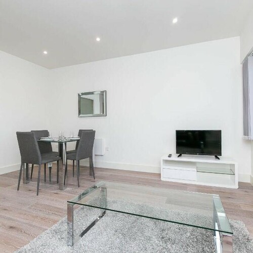 Mondial Way, Hayes, Middlesex, UB3