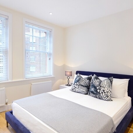 Hamlet Gardens, London, W6