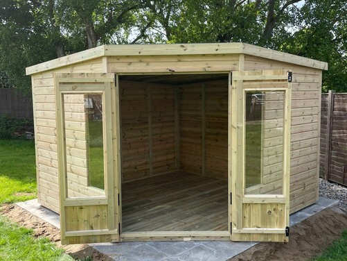 #C015 10x10 Corner SH